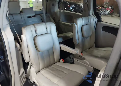 2013 Chrysler Town & Country Touring из США, поврежденный, VIN 2C4RC1BG7DR594516